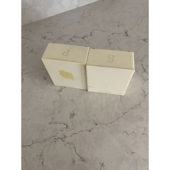 Vintage Westinghouse Ivory Washing Machine and Dryer Mini Salt & Pepper Shakers - Picture 3 of 8